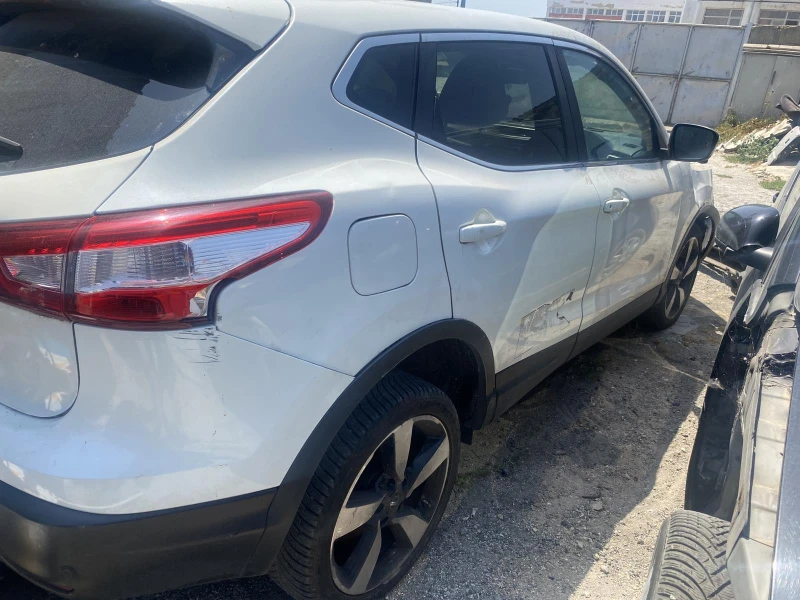 Nissan Qashqai, снимка 4 - Автомобили и джипове - 51186500