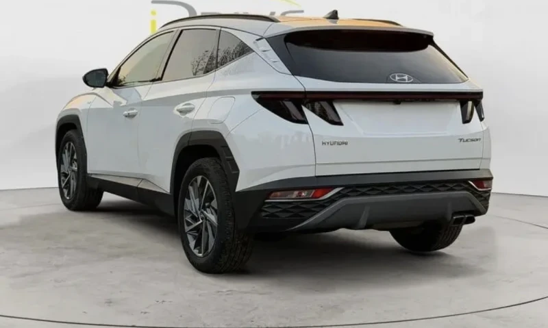 Hyundai Tucson, снимка 3 - Автомобили и джипове - 53043317