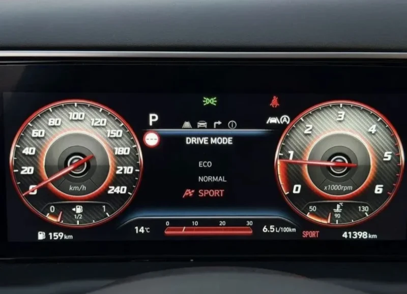 Hyundai Tucson, снимка 9 - Автомобили и джипове - 53043317