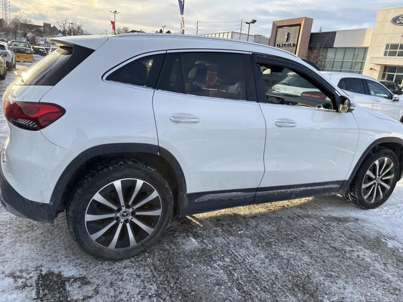 Mercedes-Benz GLA 250 2.0L 4MATIC, снимка 3 - Автомобили и джипове - 53282087