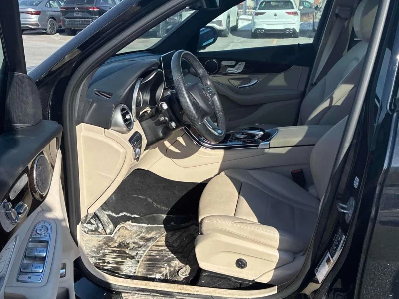 Mercedes-Benz GLC * 350e * CARFAX * ЦЕНА ДО БГ, снимка 7 - Автомобили и джипове - 53558376