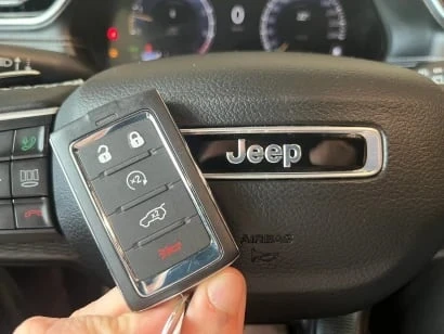 Jeep Grand cherokee * Altitude * CARFAX * БЕЗ ПЪРВОНАЧАЛНА ВНОСКА, снимка 15 - Автомобили и джипове - 53232185