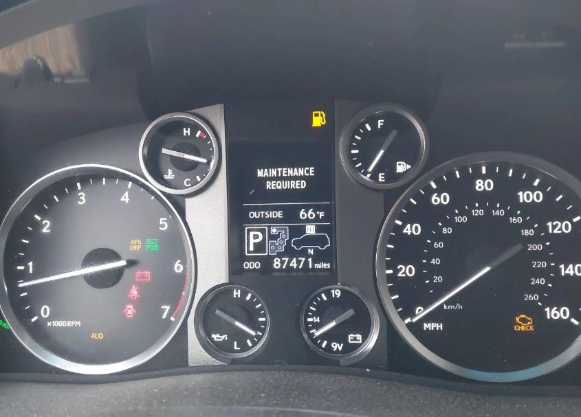 Lexus LX 570 2014 LEXUS LX 570 - изображение 10