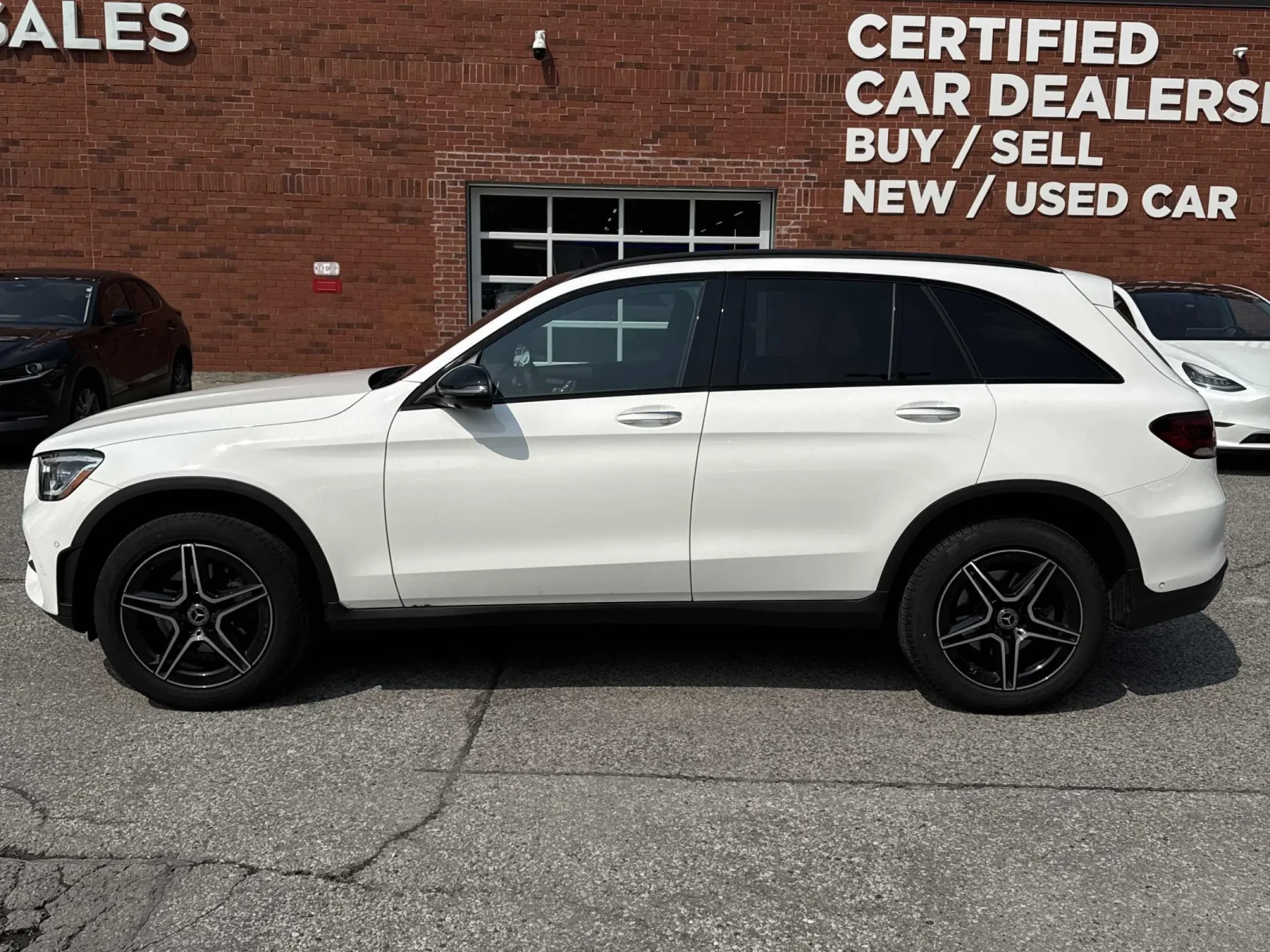 Mercedes-Benz GLC 300 CARFAX* ОПЦИЯ ЗА ФИНАНСИРАНЕ*  - изображение 3