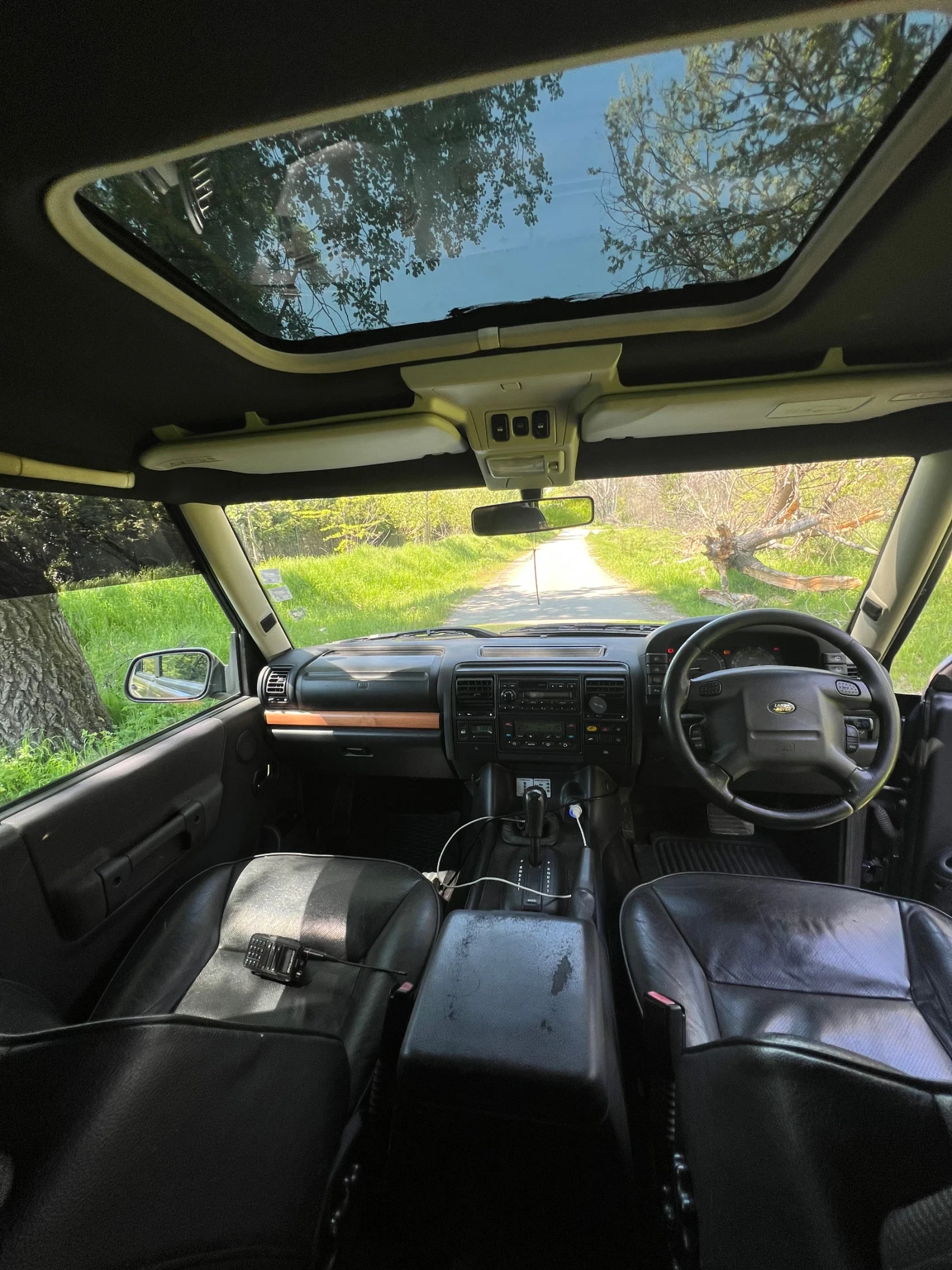 Land Rover Discovery TD5, снимка 3 - Автомобили и джипове - 54343432