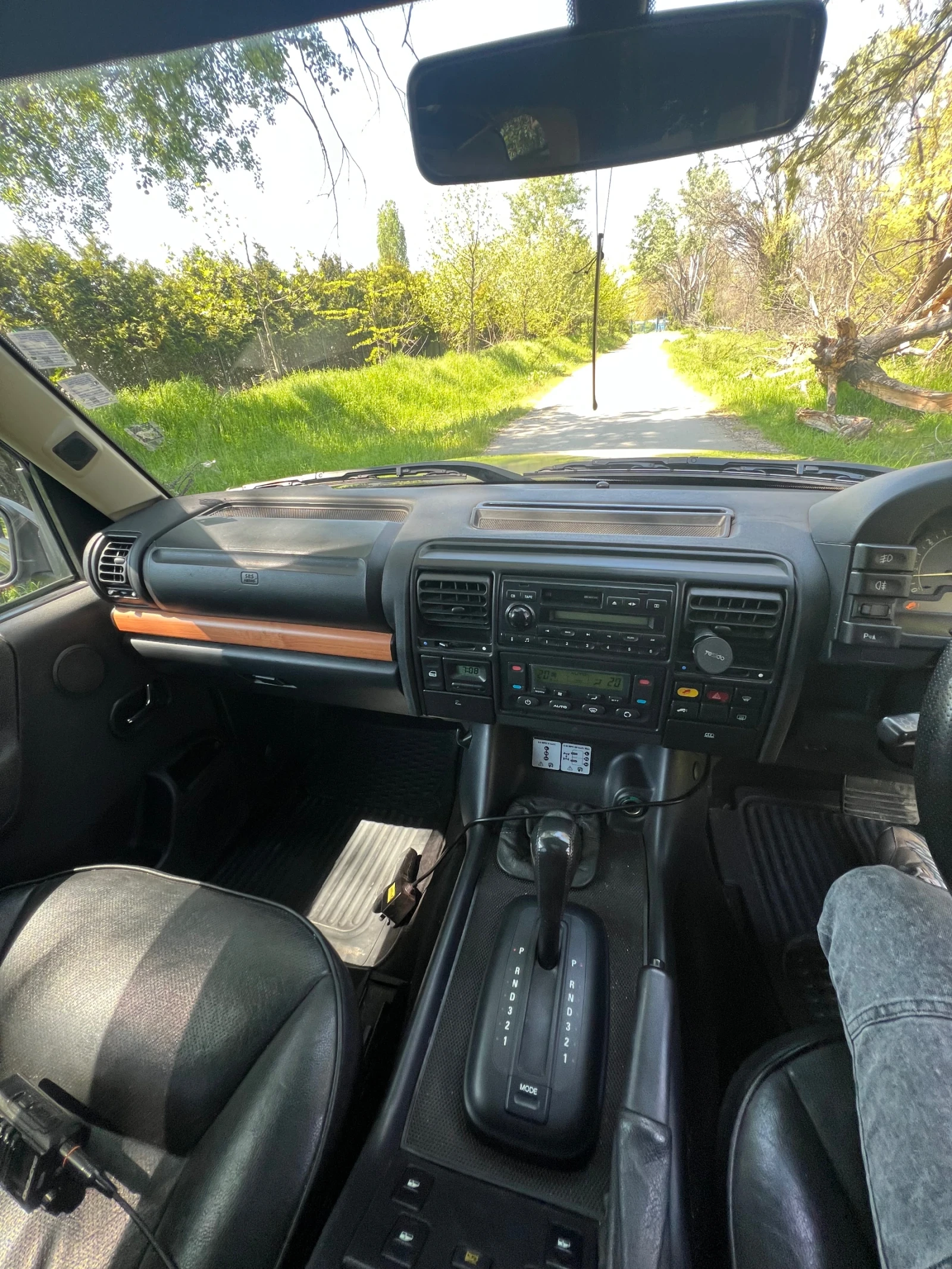 Land Rover Discovery TD5, снимка 4 - Автомобили и джипове - 54343432