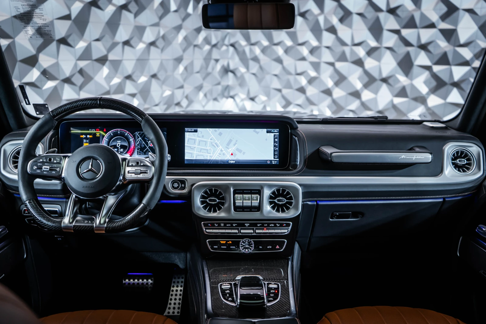 Mercedes-Benz G 63 AMG Brabus* Carbon* Manufaktur* Burm* 360, снимка 11 - Автомобили и джипове - 54566069