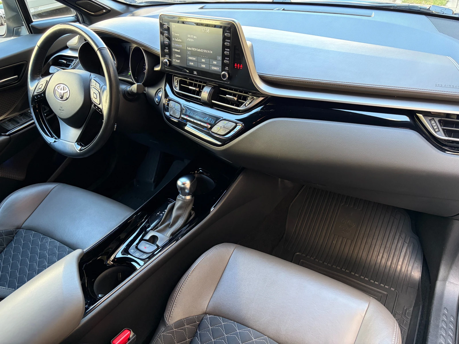 Toyota C-HR 2.0 Hybrid e-CVT Classy Facelift- в Гаранция, снимка 16 - Автомобили и джипове - 54598658