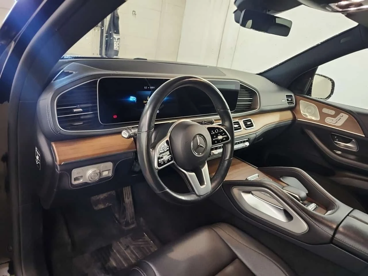 Mercedes-Benz GLE 450 ДИСТРОНИК * 360 * BURMESTER * PANO * ПОДГРЕВИ, снимка 10 - Автомобили и джипове - 54743829