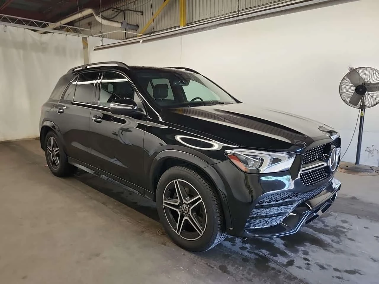 Mercedes-Benz GLE 450 ДИСТРОНИК * 360 * BURMESTER * PANO * ПОДГРЕВИ, снимка 2 - Автомобили и джипове - 54743829