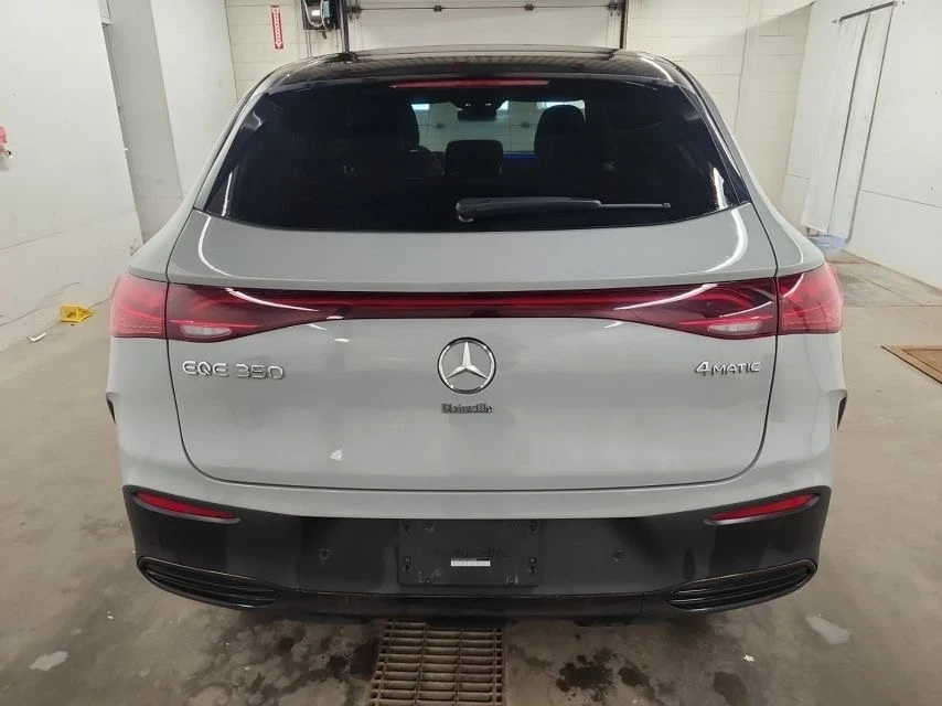 Mercedes-Benz EQE EQE350* AMG-PACK* * 360* Pano* 4x4* Обдухване* B&O, снимка 3 - Автомобили и джипове - 55235516