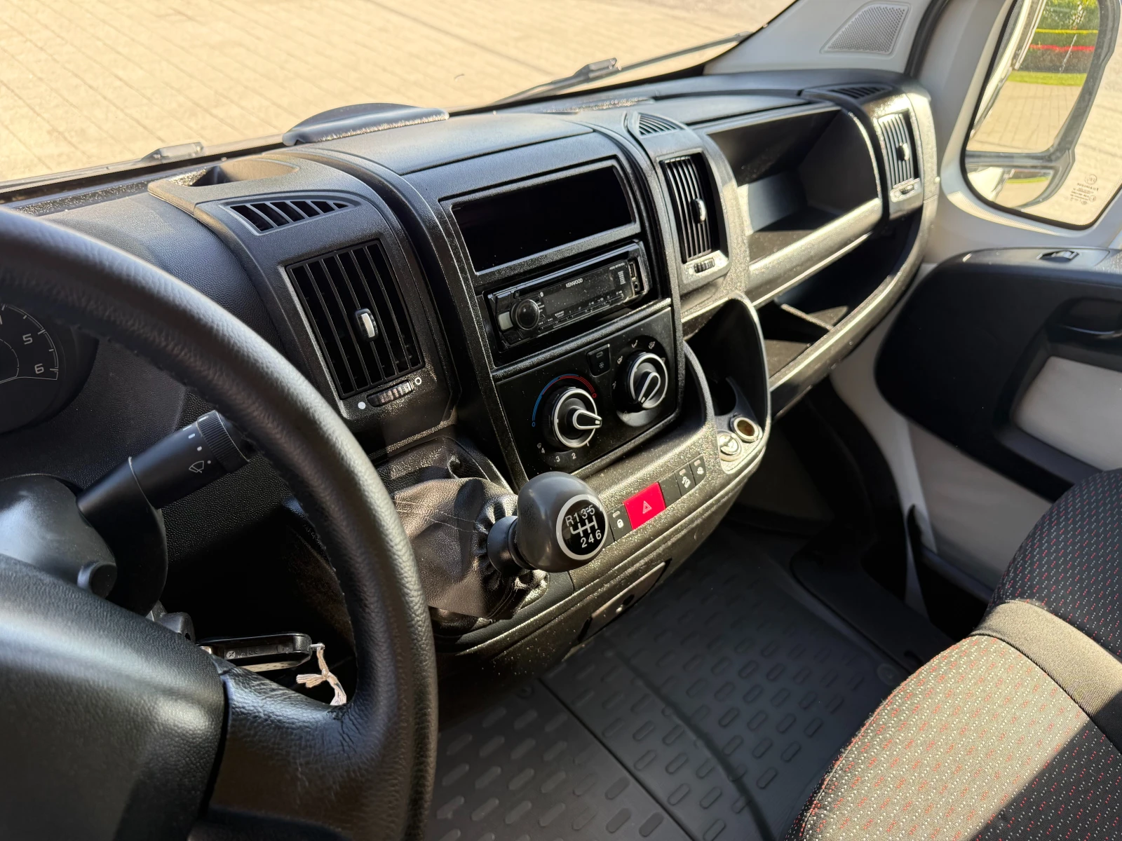 Peugeot Boxer Климатик Euro 6b 3.11м., снимка 15 - Бусове и автобуси - 54334838