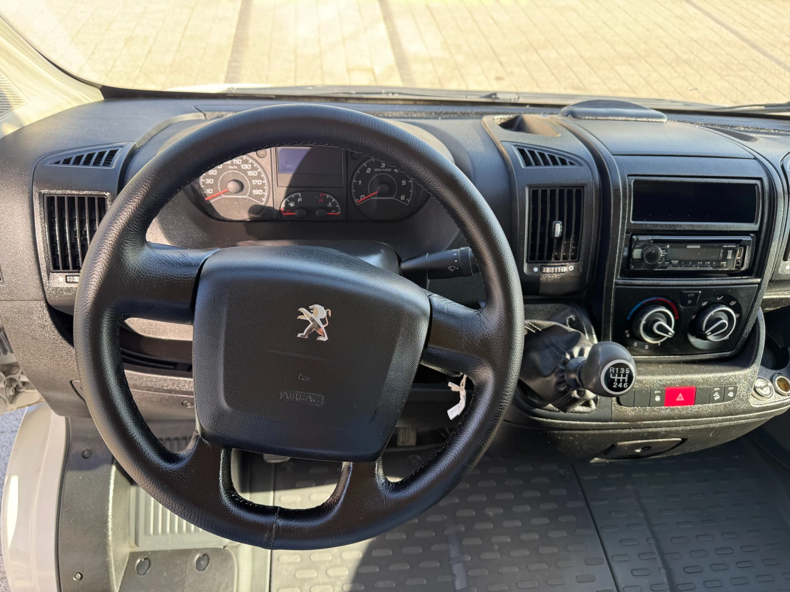 Peugeot Boxer Климатик Euro 6b 3.11м., снимка 14 - Бусове и автобуси - 54334838