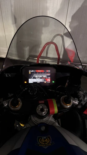 Aprilia RSV4 1100 Factory | Mobile.bg � ����� ������ 4
