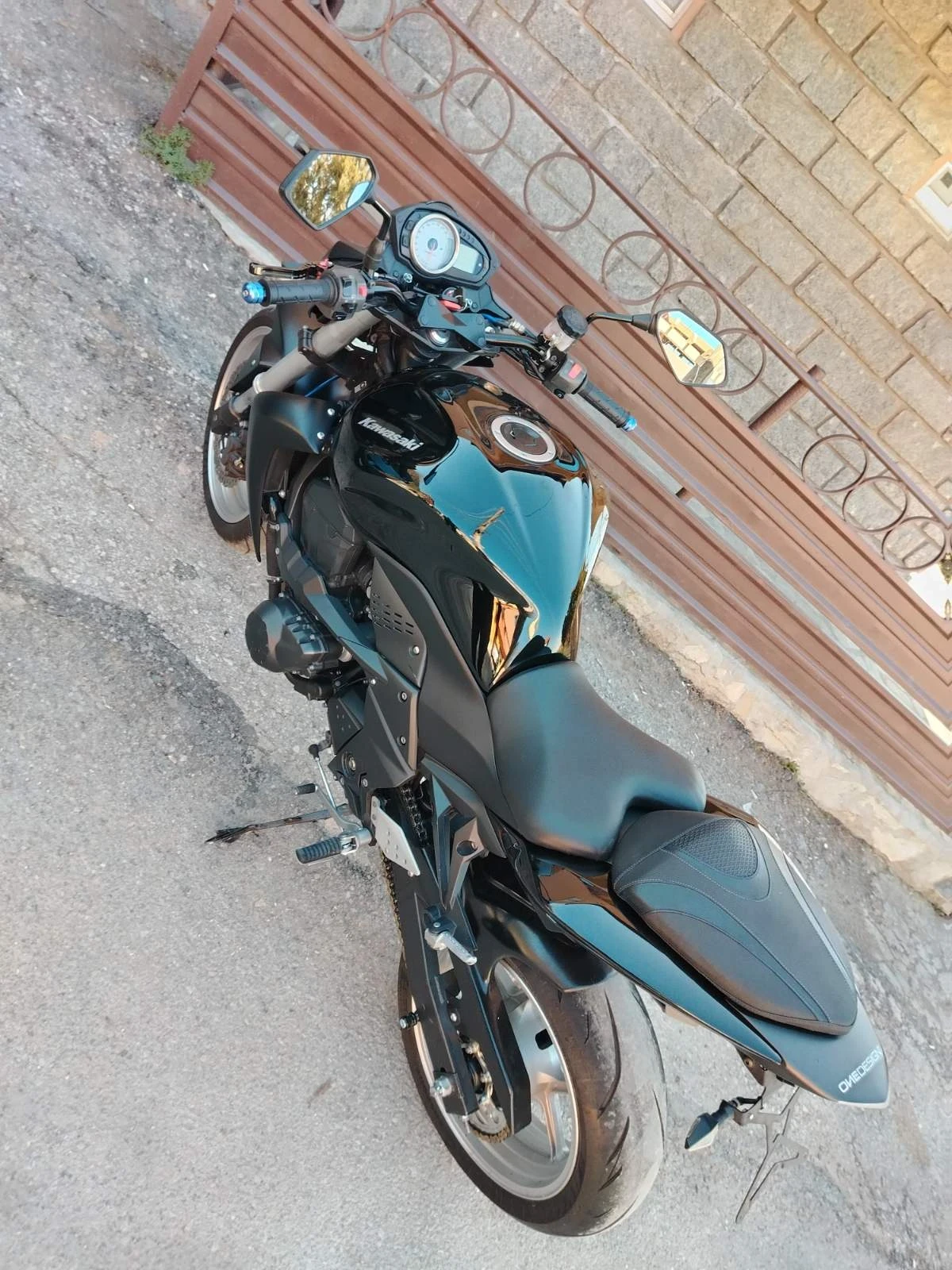 Kawasaki Z 750 кубика, снимка 7 - Мотоциклети и мототехника - 53807460