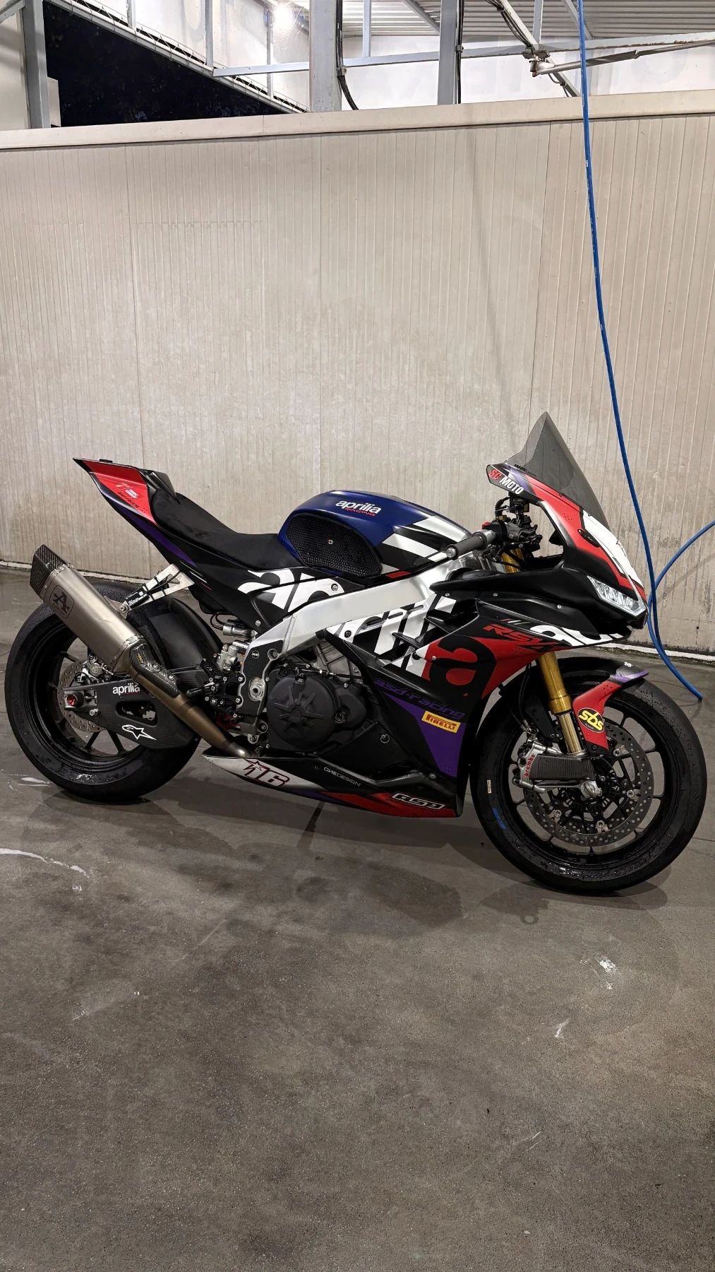 Aprilia RSV4 1100 Factory