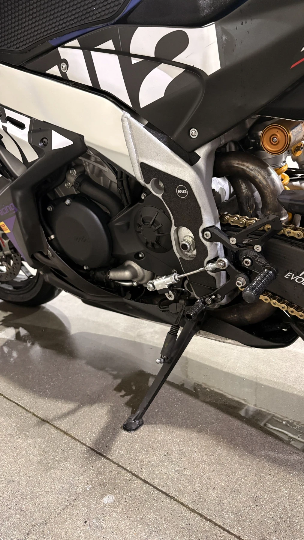 Aprilia RSV4 1100 Factory, снимка 6 - Мотоциклети и мототехника - 56201678