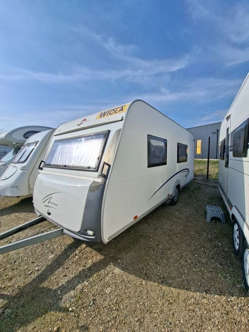 Каравана Burstner, снимка 2 - Каравани и кемпери - 54359293