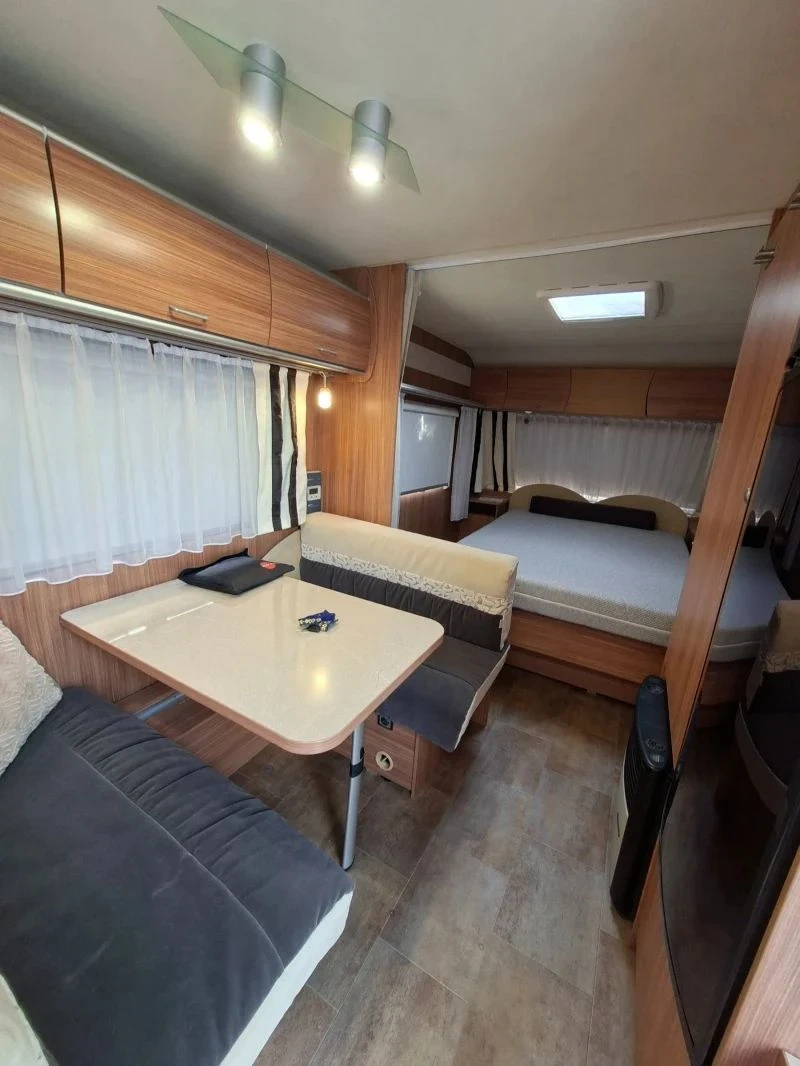 Каравана Burstner, снимка 13 - Каравани и кемпери - 54359293