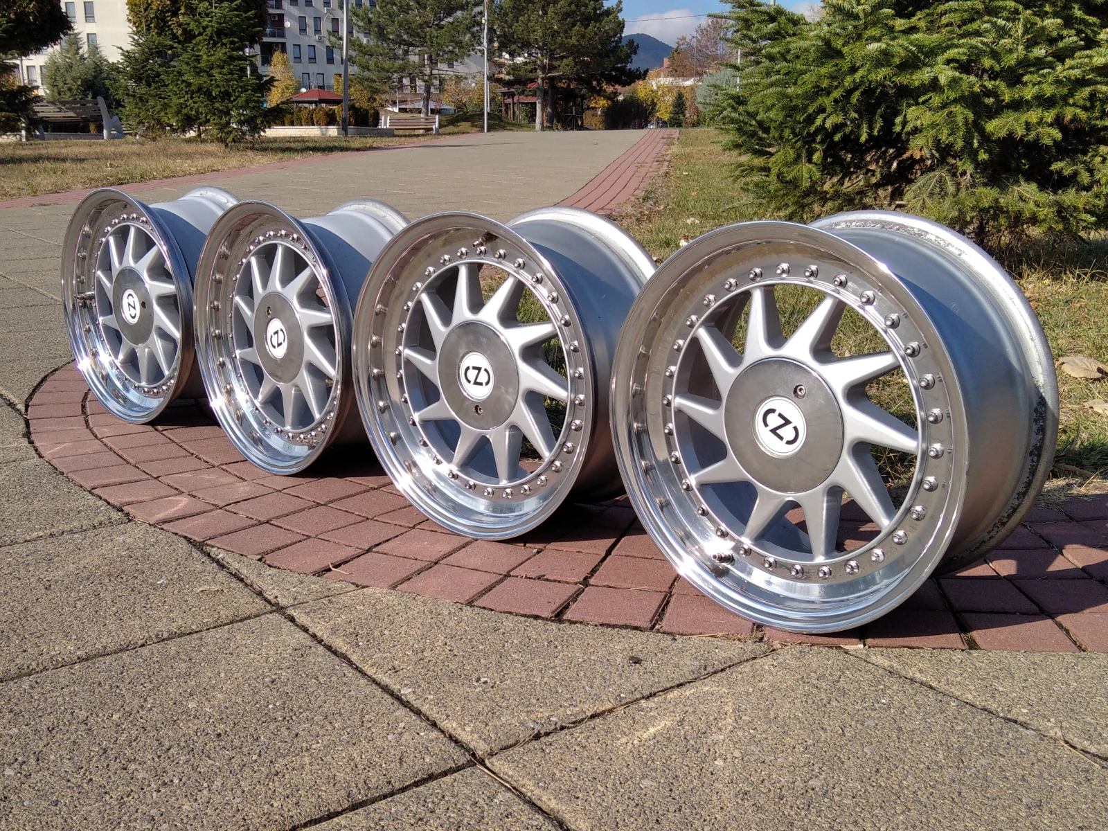 ������ �� ����� | Mobile.bg � ����������� 3