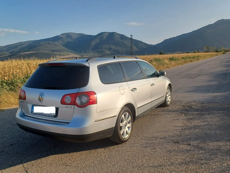 VW Passat, снимка 4 - Автомобили и джипове - 47989546