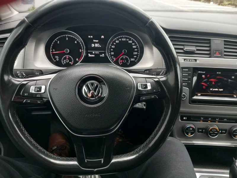 VW Golf VII* 1.6TDI* DSG АВТОМАТИК, снимка 10 - Автомобили и джипове - 48681316