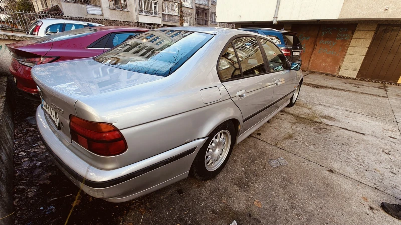 BMW 520, снимка 7 - Автомобили и джипове - 48755087