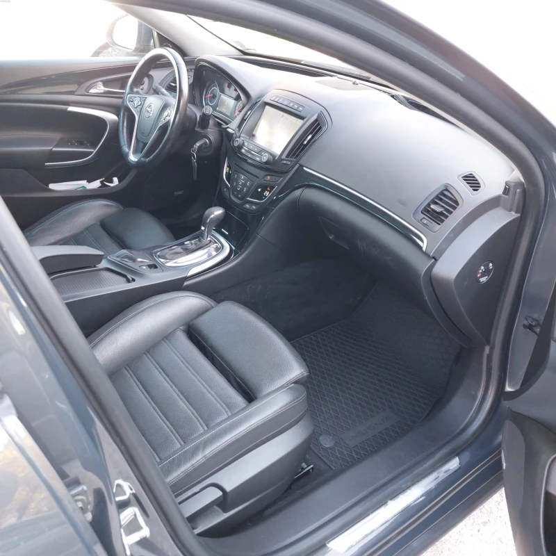 Opel Insignia 4х4, снимка 16 - Автомобили и джипове - 49979139