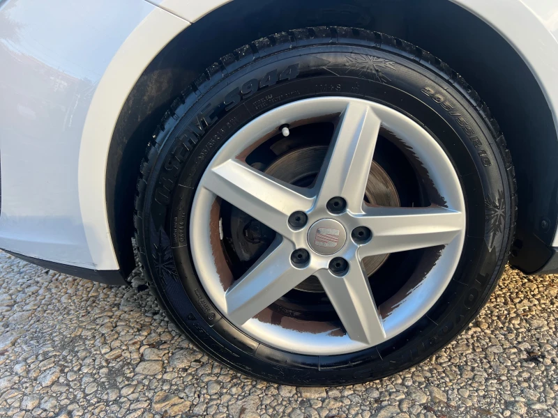 Seat Altea XL 1.6 ФАБРИЧНА ГАЗ, снимка 8 - Автомобили и джипове - 53044711