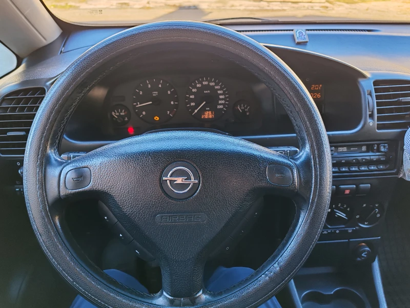 Opel Zafira, снимка 6 - Автомобили и джипове - 53418969