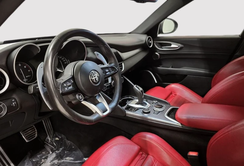 Alfa Romeo Giulia 2022 Alfa Romeo Giulia Veloce, снимка 7 - Автомобили и джипове - 53509192