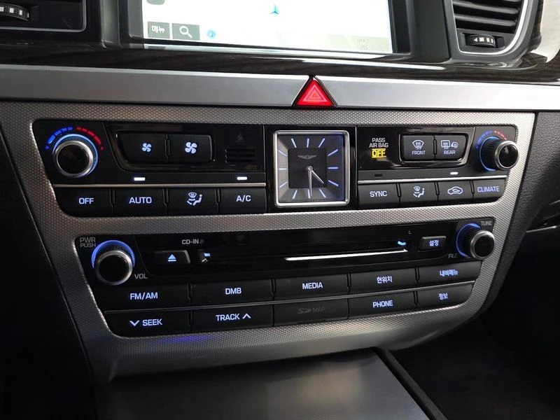 Genesis G80 3.3 Automatic, снимка 14 - Автомобили и джипове - 55599016