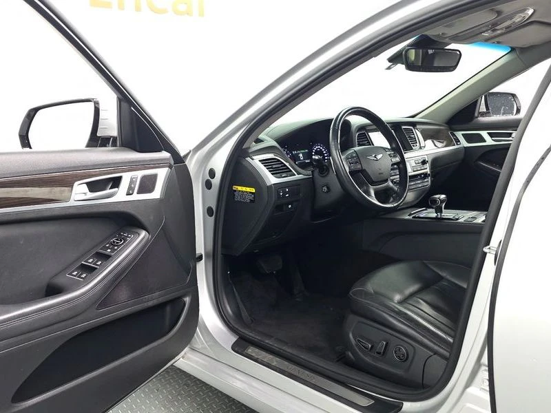 Genesis G80 3.3 Automatic, снимка 6 - Автомобили и джипове - 55599016
