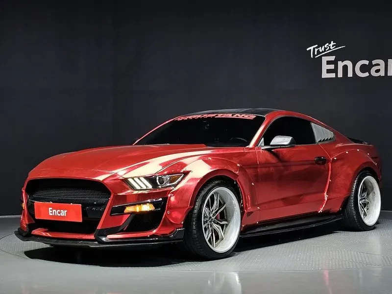 Ford Mustang Coupe