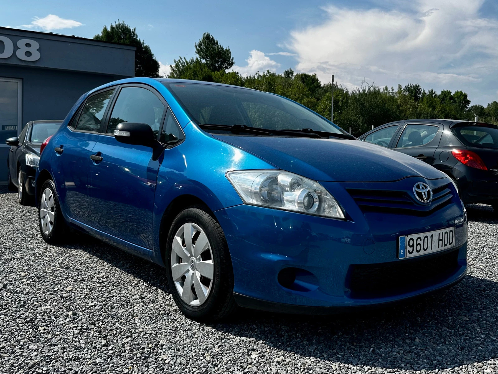 Toyota Auris 1.4d4d 90hp - изображение 3