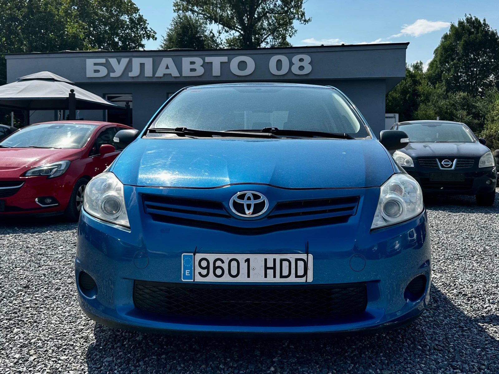 Toyota Auris 1.4d4d 90hp - изображение 2