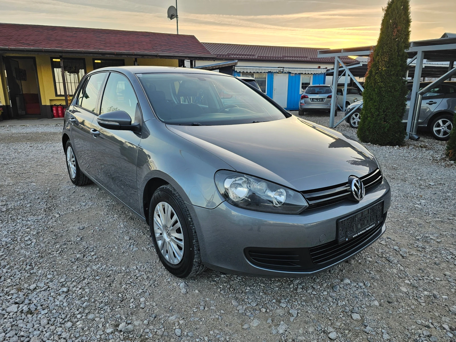 VW Golf 1.4i КЛИМАТРОНИК РЕАЛНИ КИЛОМЕТРИ - изображение 7