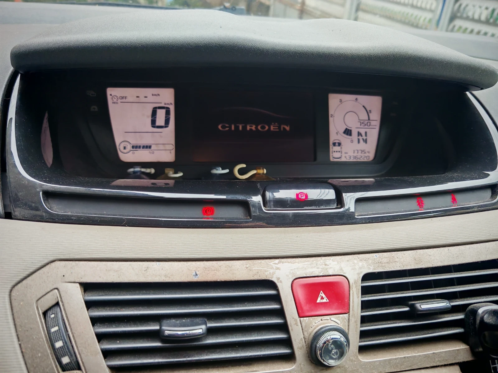 Citroen C4 Picasso, снимка 7 - Автомобили и джипове - 54164106