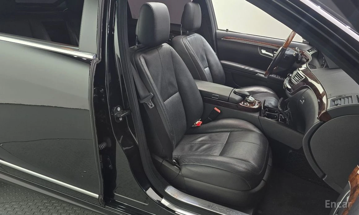 Mercedes-Benz S 550, снимка 12 - Автомобили и джипове - 54060077