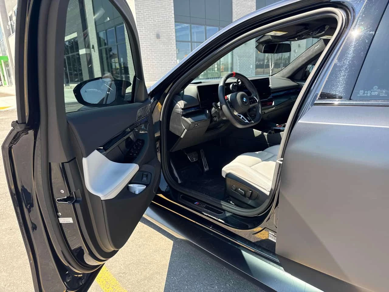 BMW M5 * CARFAX * BOWERS&WILKINS * CARBON * HEAD UP | Mobile.bg � ����������� 5