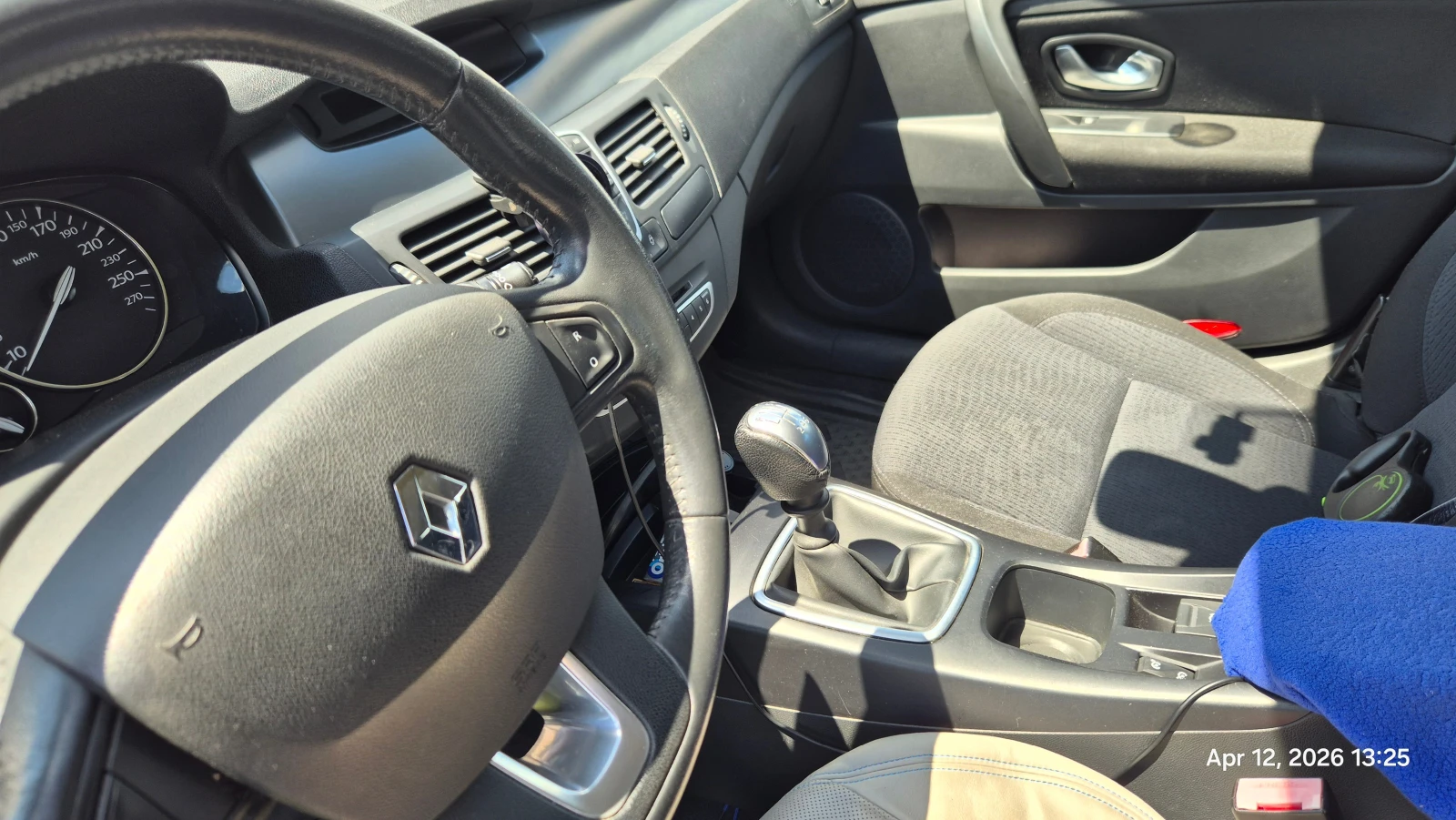 Renault Laguna, снимка 6 - Автомобили и джипове - 54196664