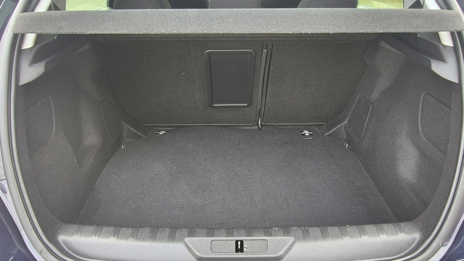 Peugeot 308 1.6 HDI 115к.с., снимка 16 - Автомобили и джипове - 54205423