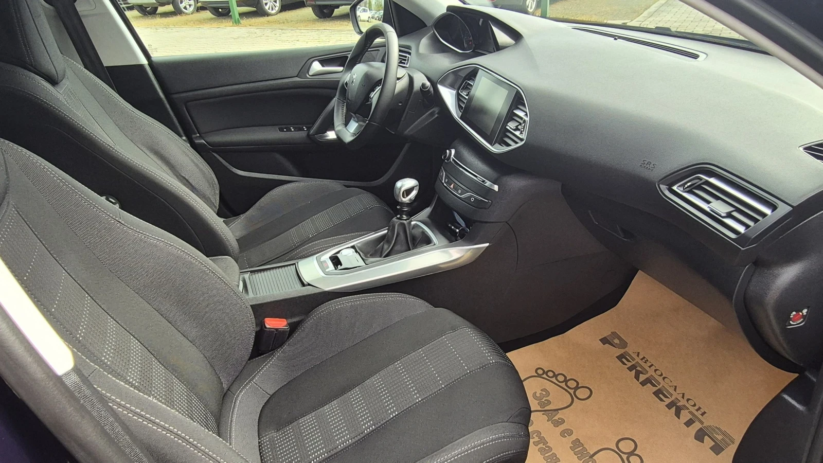 Peugeot 308 1.6 HDI 115к.с., снимка 14 - Автомобили и джипове - 54205423