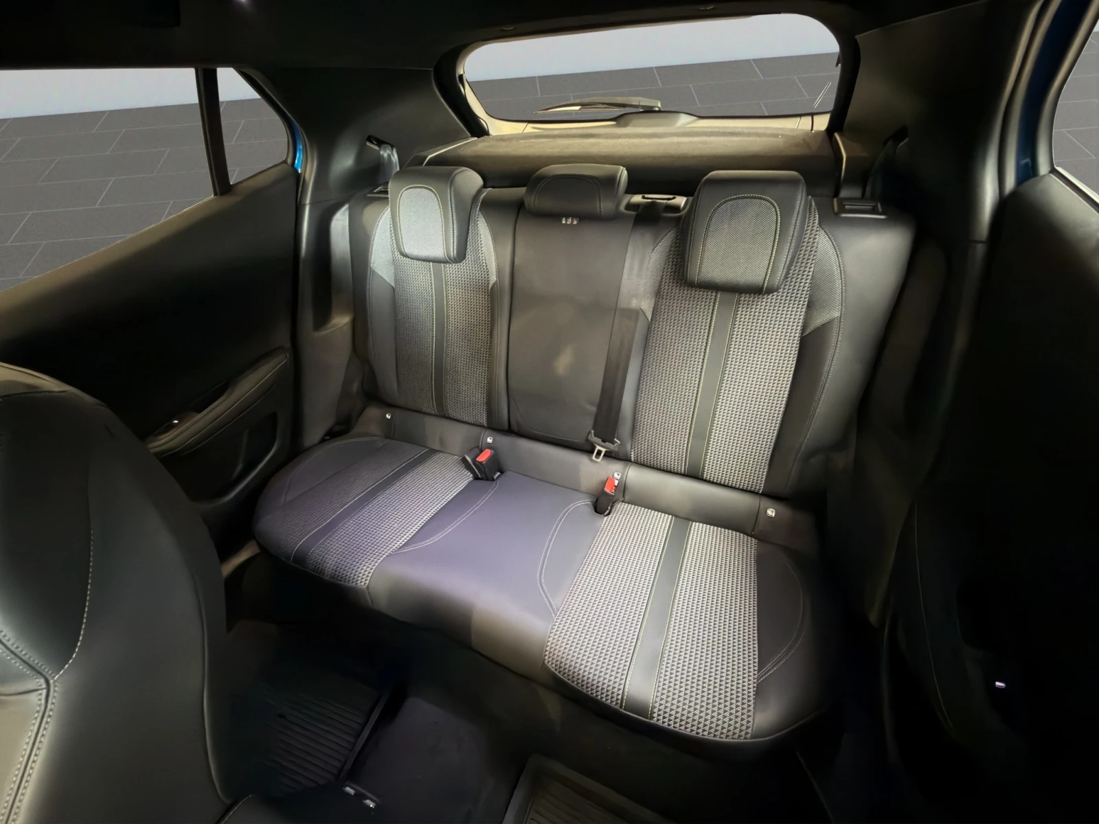 Peugeot 2008 GT 1.2 130 ������� �� 09.2030 �. ������ | Mobile.bg � ����������� 12