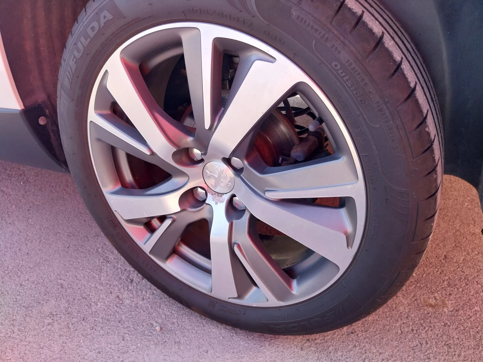 Peugeot 2008 Allure, снимка 5 - Автомобили и джипове - 54605644