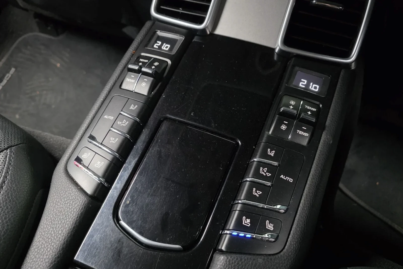 Porsche Panamera ПОДГРЕВ* ОБДУХВАНЕ* 360* BOSE* ПАНОРАМA, снимка 10 - Автомобили и джипове - 54795793