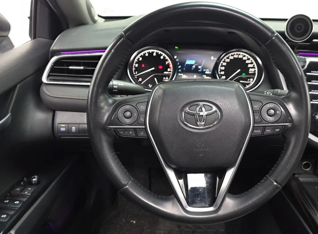 Toyota Camry 2.5 Бензин, снимка 4 - Автомобили и джипове - 55278818