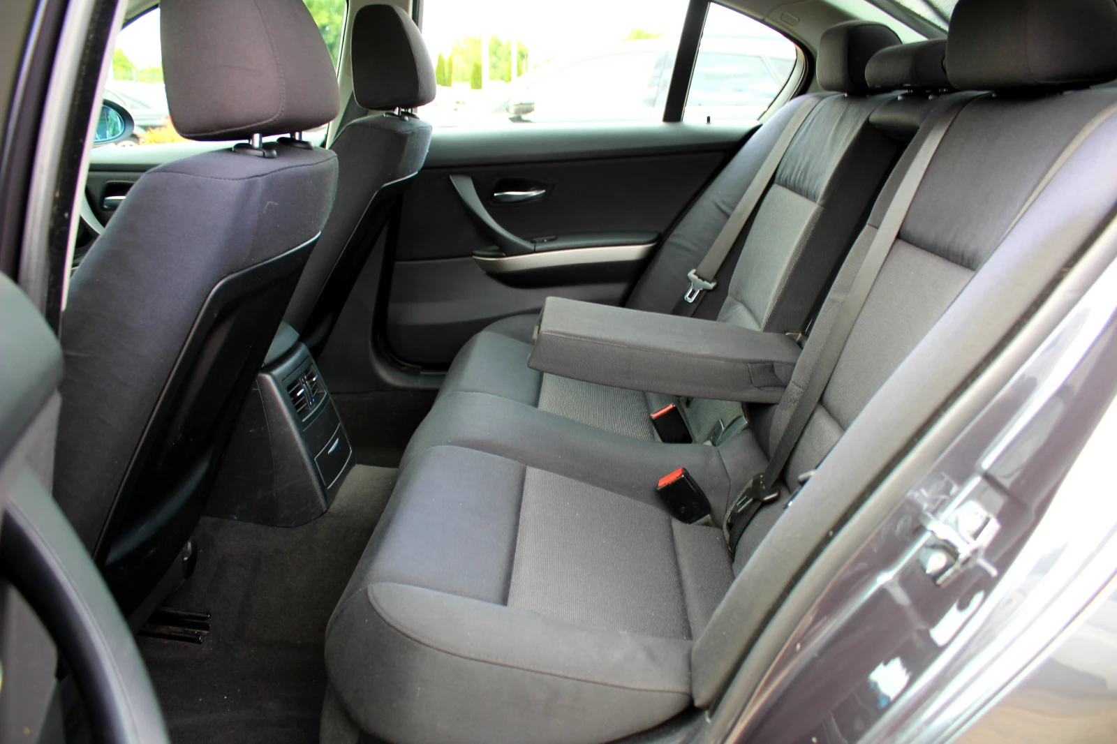 BMW 320 D 163кс / ЛИЗИНГ, снимка 13 - Автомобили и джипове - 55398407