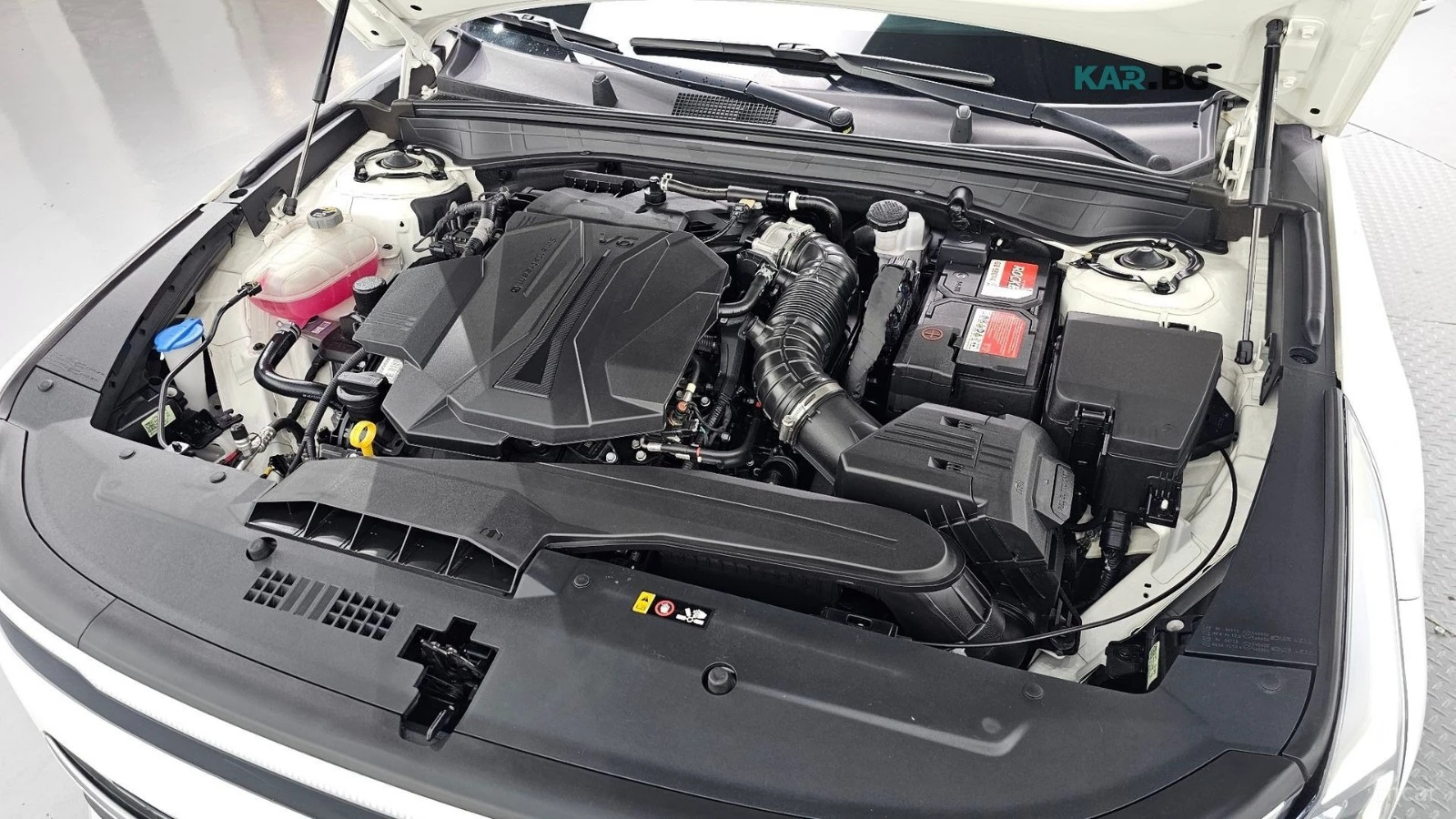 Kia K8 Noblesse* 3.5* LPG* DISTRONIC* ОБДУХВАНЕ* МАСАЖИ* , снимка 17 - Автомобили и джипове - 55788861