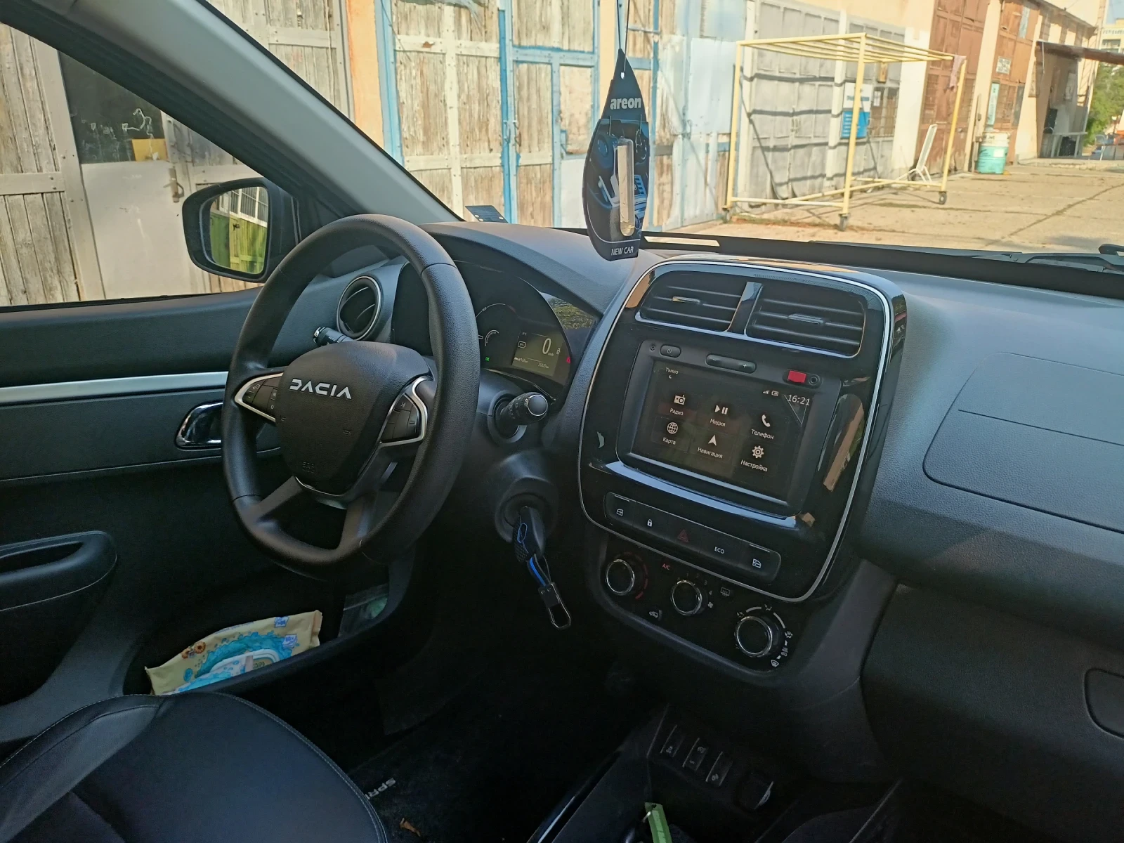 Dacia Spring, снимка 8 - Автомобили и джипове - 55806284